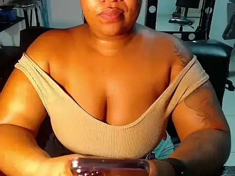 Snapshot of Sam_Blue chatting on 02.10.26 Sam Blue online show from 02.10.26