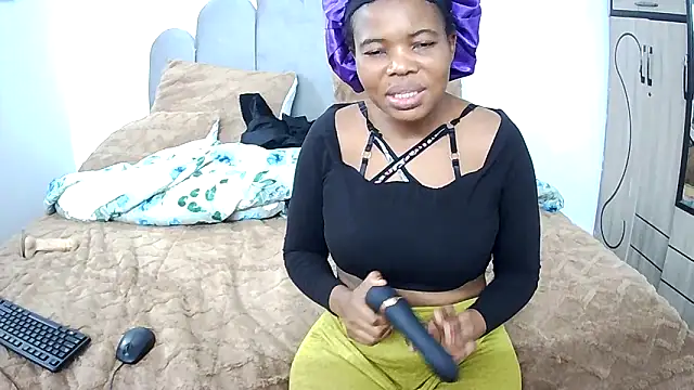 Snapshot of CharlotteXXX chatting on 10.20.25 CharlotteXXX online show from 10.20.25