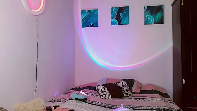 Snapshot of meghan_devil_ chatting on 11.24.25 meghan devil online show from 11.24.25