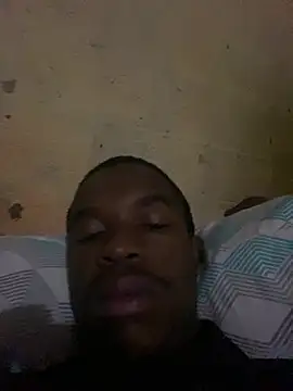 Snapshot of Minathi25410 chatting on 04.15.26 Minathi25410 online show from 04.15.26
