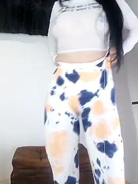 angierot2025 online show from 04.17.26