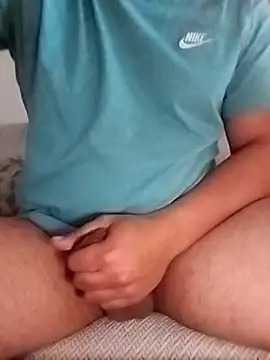 Snapshot of macareno32 chatting on 12.04.25 macareno32 online show from 12.04.25