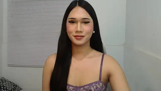 Snapshot of Leighs_Celine chatting on 02.14.26 Leighs Celine online show from 02.14.26