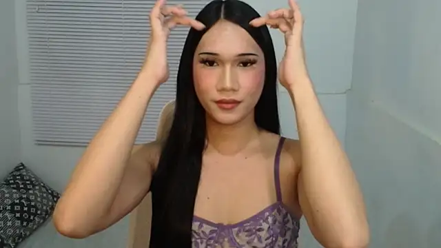 Snapshot of Leighs_Celine chatting on 02.16.26 Leighs Celine online show from 02.16.26