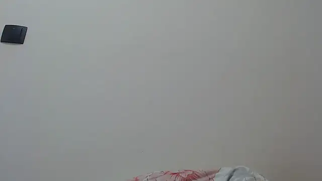 Snapshot of Maryem637048 chatting on 05.14.26 Maryem637048 online show from 05.14.26