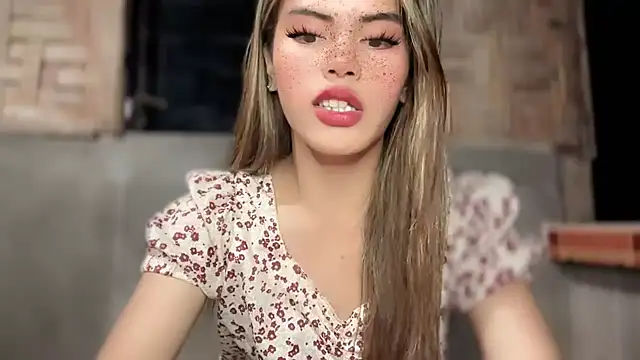 Snapshot of serpenthena_goddess chatting on 10.15.25 serpenthena goddess online show from 10.15.25