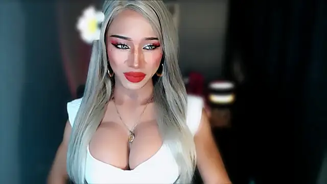 Snapshot of AiraCumSlut chatting on 05.16.26 AiraCumSlut online show from 05.16.26