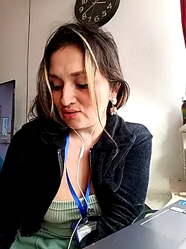 ALEJA  07 online show from 09.27.25