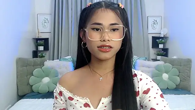 PrettyBlythes TS online show from 10.19.25