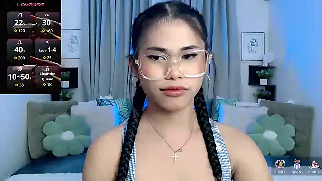 PrettyBlythes TS online show from 10.21.25