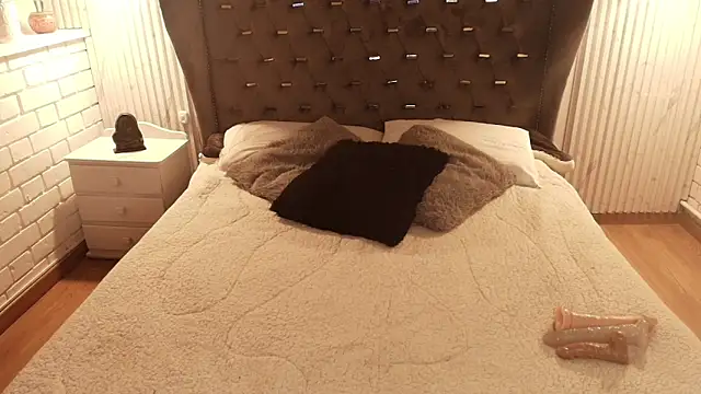 Snapshot of sidneylove_ chatting on 09.09.25 sidneylove online show from 09.09.25