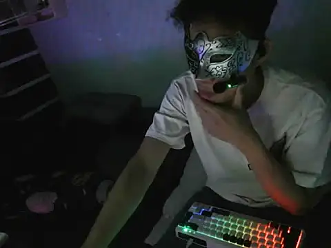 boyhigh1997 online show from 10.28.25