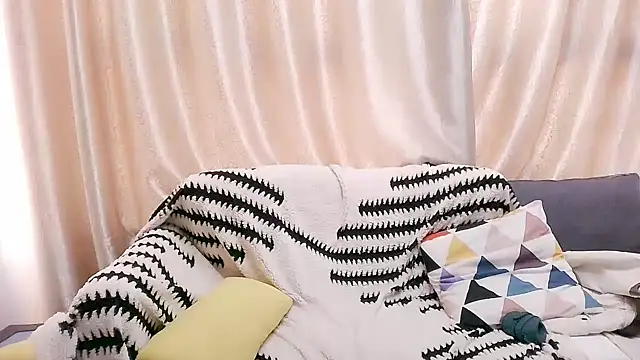 Tsia-Die online show from 10.10.25