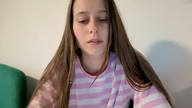 Snapshot of Kisacka chatting on 04.20.26 Kisacka online show from 04.20.26