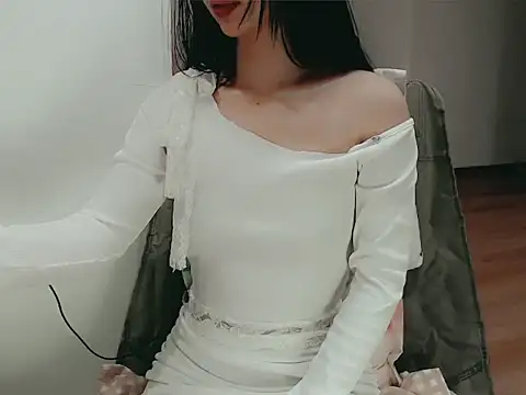 Tea Mei online show from 02.07.26