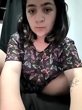 Snapshot of PrihZinhaHot chatting on 10.05.25 PrihZinhaHot online show from 10.05.25