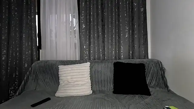 Gold Alpha Boy online show from 11.10.25