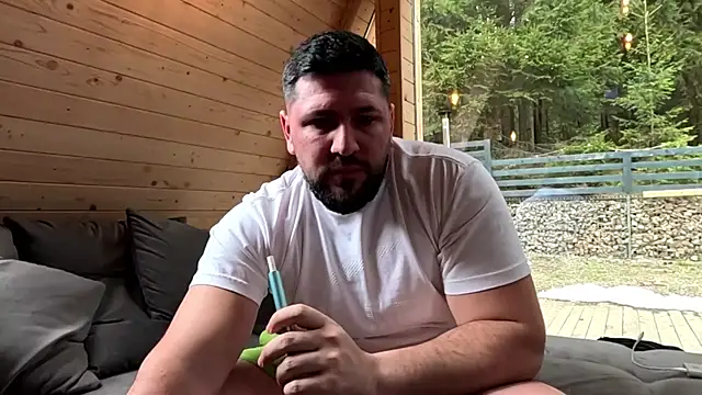 Gold Alpha Boy online show from 04.13.26