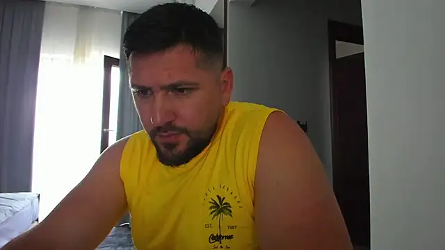 Gold Alpha Boy online show from 07.10.26