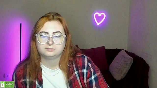 Snapshot of Alicia_love00 chatting on 09.11.25 Alicia love00 online show from 09.11.25