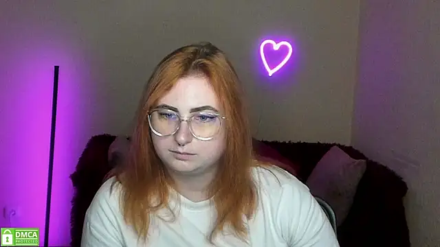 Snapshot of Alicia_love00 chatting on 09.19.25 Alicia love00 online show from 09.19.25