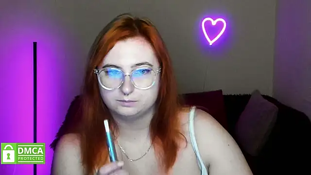 Snapshot of Alicia_love00 chatting on 10.02.25 Alicia love00 online show from 10.02.25