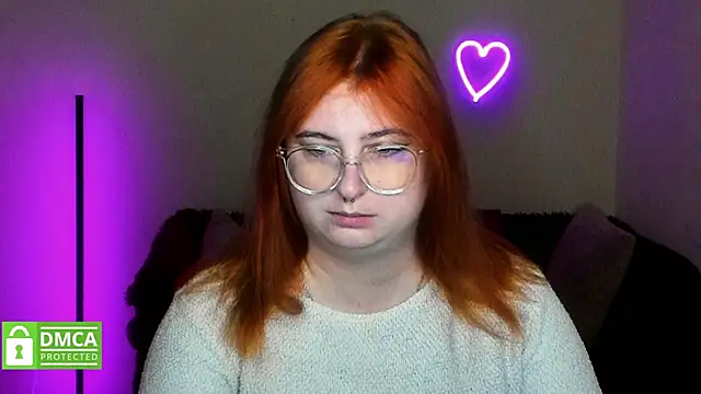 Snapshot of Alicia_love00 chatting on 10.03.25 Alicia love00 online show from 10.03.25