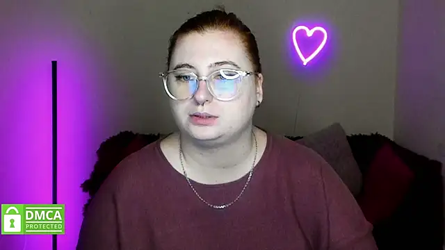 Snapshot of Alicia_love00 chatting on 10.06.25 Alicia love00 online show from 10.06.25