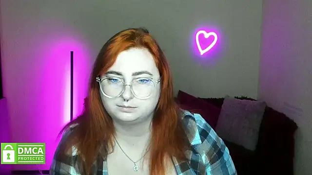 Snapshot of Alicia_love00 chatting on 11.03.25 Alicia love00 online show from 11.03.25