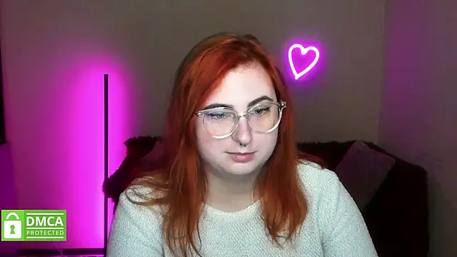 Snapshot of Alicia_love00 chatting on 11.06.25 Alicia love00 online show from 11.06.25