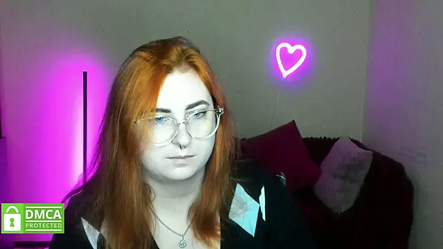 Snapshot of Alicia_love00 chatting on 11.11.25 Alicia love00 online show from 11.11.25