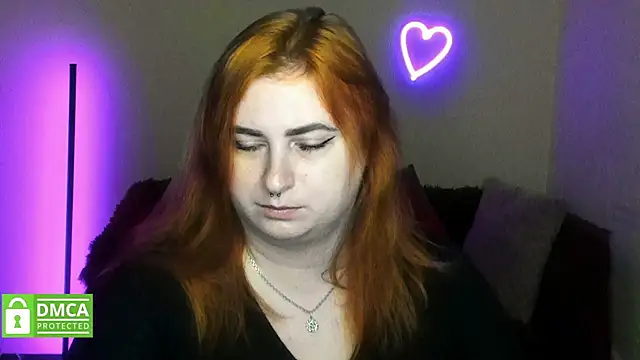 Snapshot of Alicia_love00 chatting on 11.19.25 Alicia love00 online show from 11.19.25