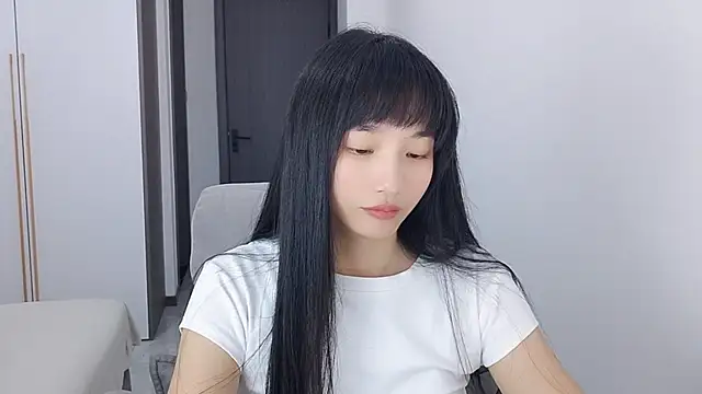 Snapshot of Lisa-3333 chatting on 09.23.25 Lisa-3333 online show from 09.23.25