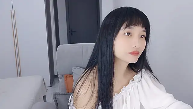 Snapshot of Lisa-3333 chatting on 10.10.25 Lisa-3333 online show from 10.10.25