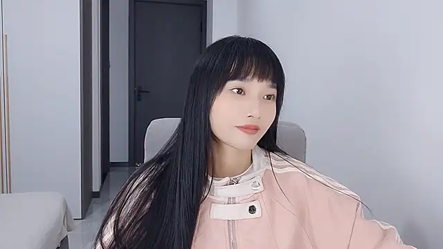 Snapshot of Lisa-3333 chatting on 10.20.25 Lisa-3333 online show from 10.20.25