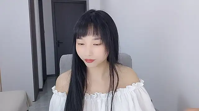 Snapshot of Lisa-3333 chatting on 10.23.25 Lisa-3333 online show from 10.23.25