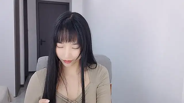 Snapshot of Lisa-3333 chatting on 10.24.25 Lisa-3333 online show from 10.24.25