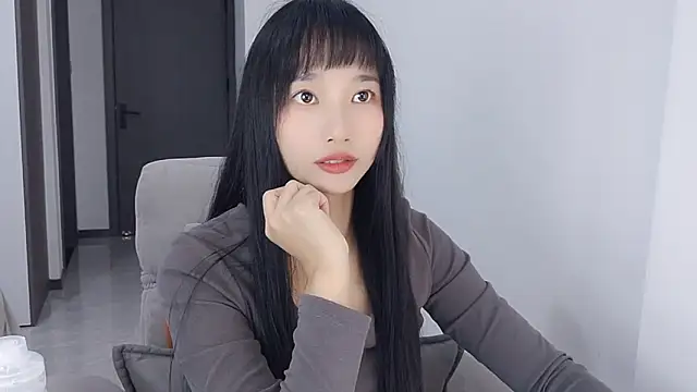 Snapshot of Lisa-3333 chatting on 11.02.25 Lisa-3333 online show from 11.02.25