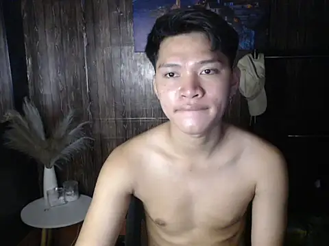 Snapshot of Helleron chatting on 11.26.25 Helleron online show from 11.26.25