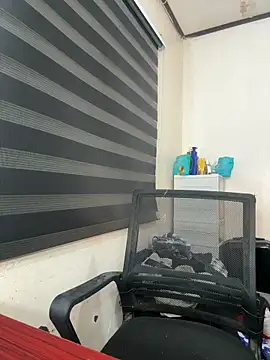 Snapshot of Helleron chatting on 12.01.25 Helleron online show from 12.01.25