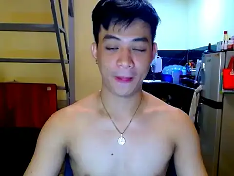 Snapshot of ASIANFULLYLOADEDCUM chatting on 06.11.26 ASIANFULLYLOADEDCUM online show from 06.11.26