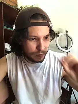 Snapshot of Luxx_14 chatting on 10.22.25 Luxx 14 online show from 10.22.25