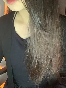 Snapshot of Tinasx56 chatting on 11.30.25 Tinasx56 online show from 11.30.25