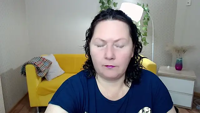 Snapshot of milf_hornys chatting on 11.19.25 milf hornys online show from 11.19.25