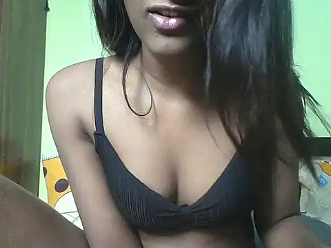 mickle james online show from 10.07.25