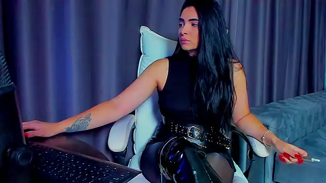 DevashaQueenX online show from 12.04.25