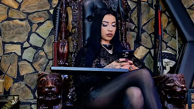 VanessaColby online show from 10.18.25