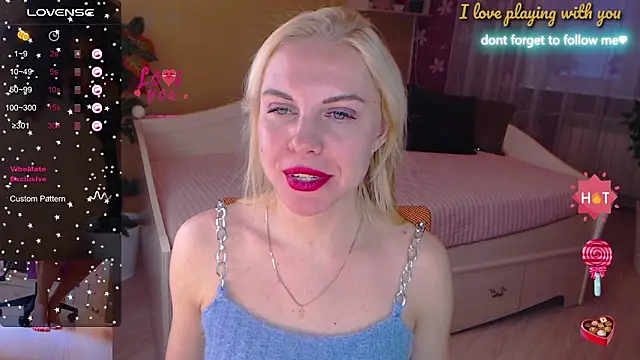 LiSinDoll online show from 10.15.25