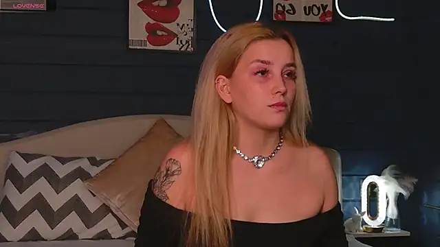 Crystal Jull online show from 10.31.25