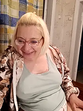 Snapshot of VikaKing chatting on 04.17.26 VikaKing online show from 04.17.26